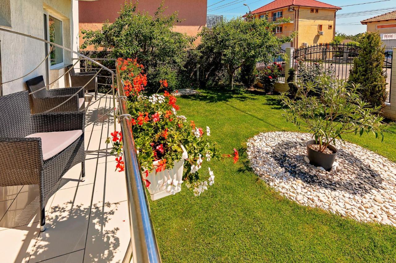 Vila Mosel Două Mai Esterno foto
